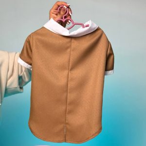 نمای پشت پوشاک سگ برای عروسی
